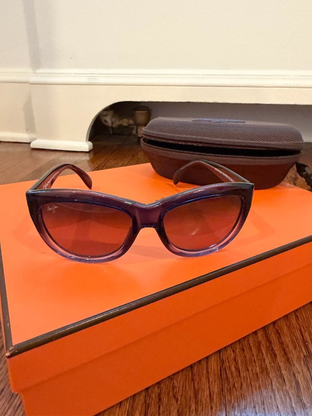 Maui Jim Kahili MJ270 Polarized Cat Eye Sunglasses Plum Purple Fade + Case